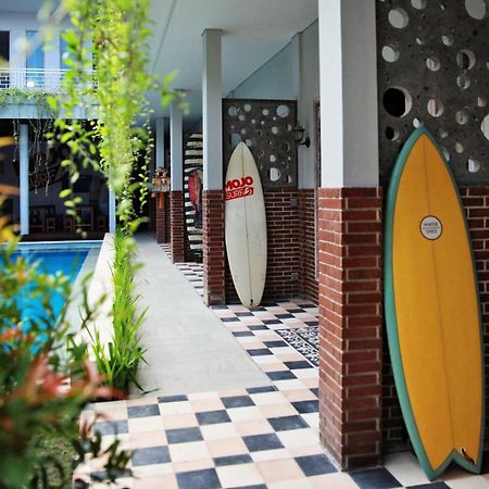 Mojosurf Camp Canggu Eksteriør bilde