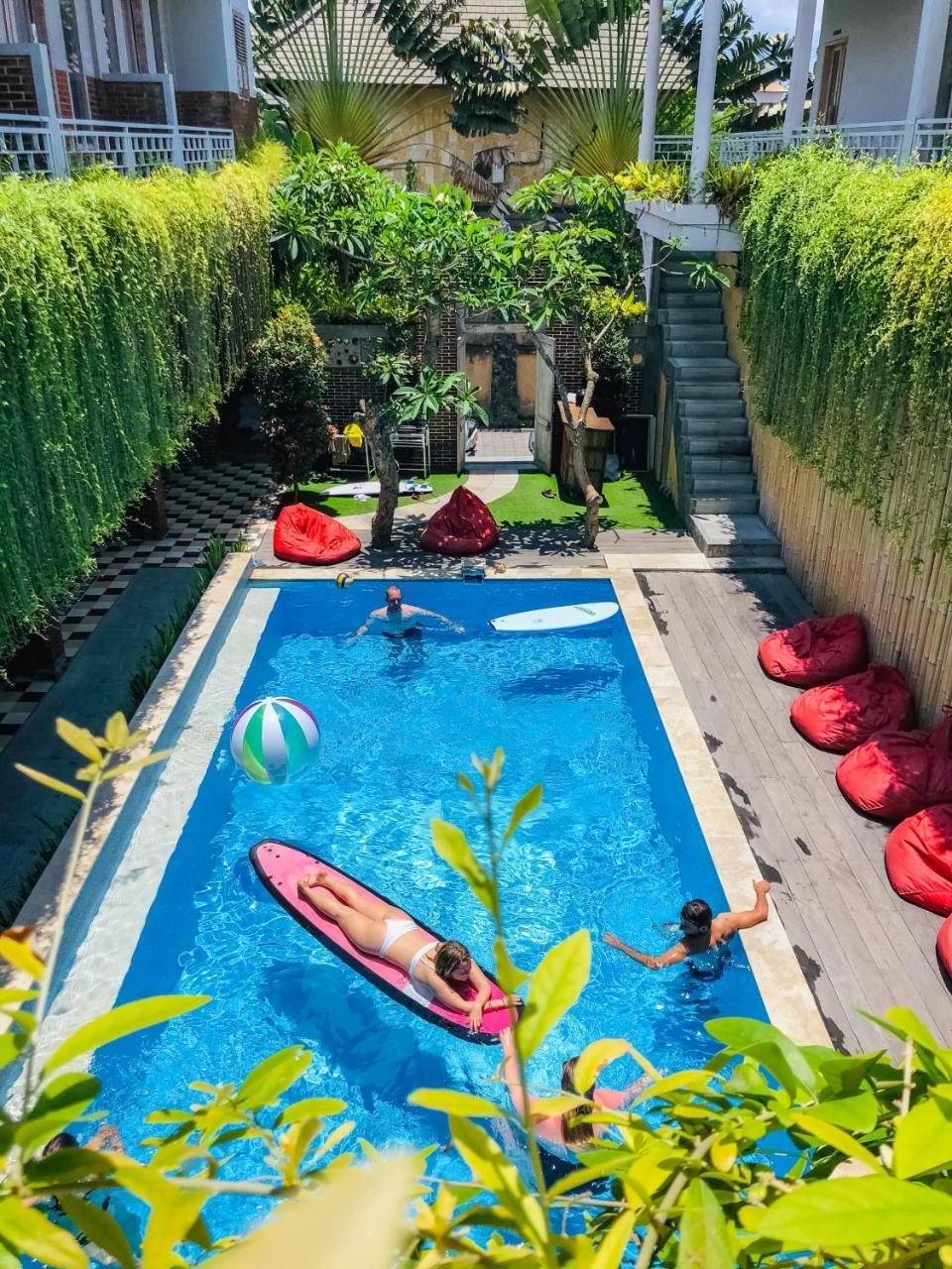 Mojosurf Camp Canggu Eksteriør bilde